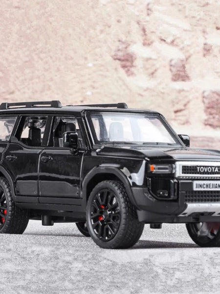 1: 32 Prado car model alloy sound and light simulation SUV domineering off-road vehicle boy toy car decoration