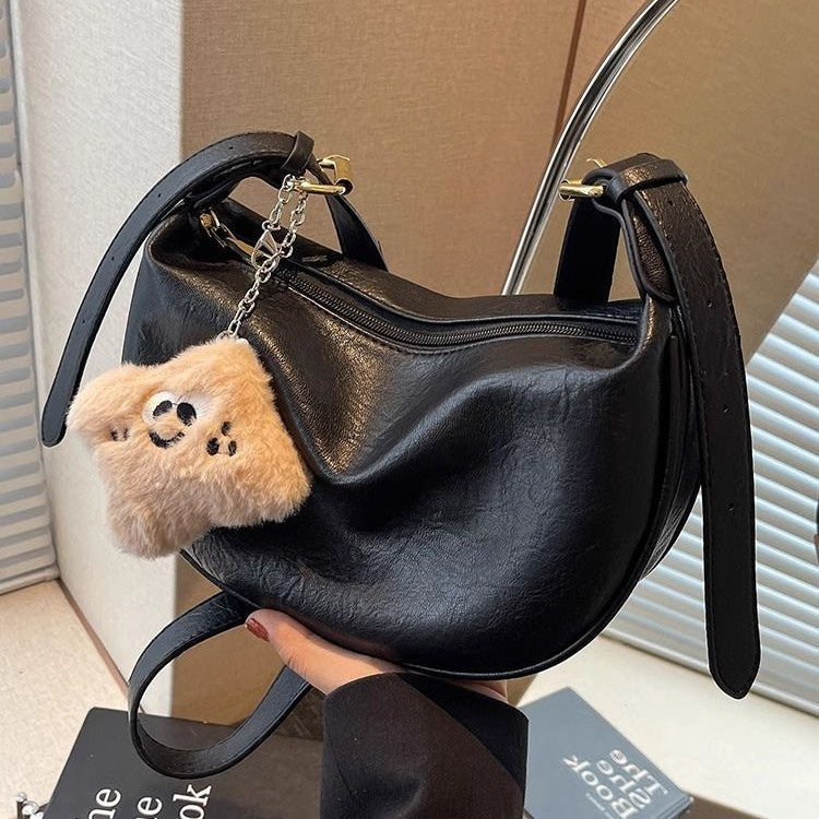 Trendy and popular shoulder bag, crossbody bag, dumpling bag