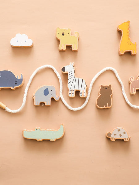 Montessori Children's Educational Toy Animal Lacing Beads 1-3 Years Wooden Baby Threading Toy