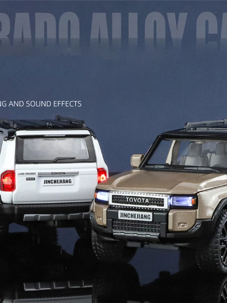 1: 32 Prado car model alloy sound and light simulation SUV domineering off-road vehicle boy toy car decoration
